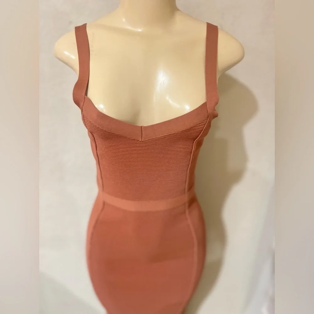 BARDOT Katy Mixed Stitch Sweater Dress In Chestnut US 6
